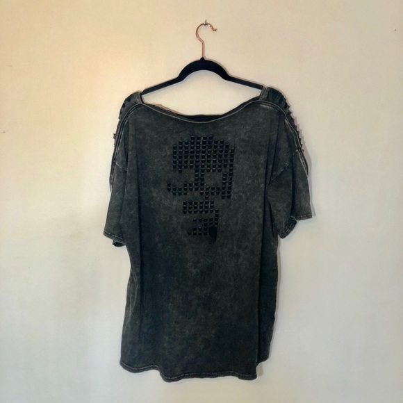 Funky Oversized Skull Tee - Picture 2 of 4